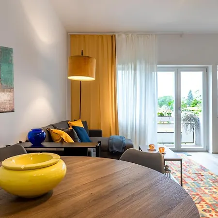 Close To Vatican - Ingresso *