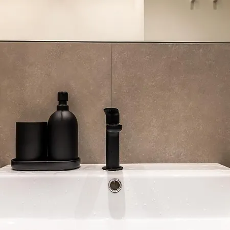 Close To Vatican - Ingresso