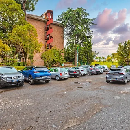 Close To Vatican - Ingresso